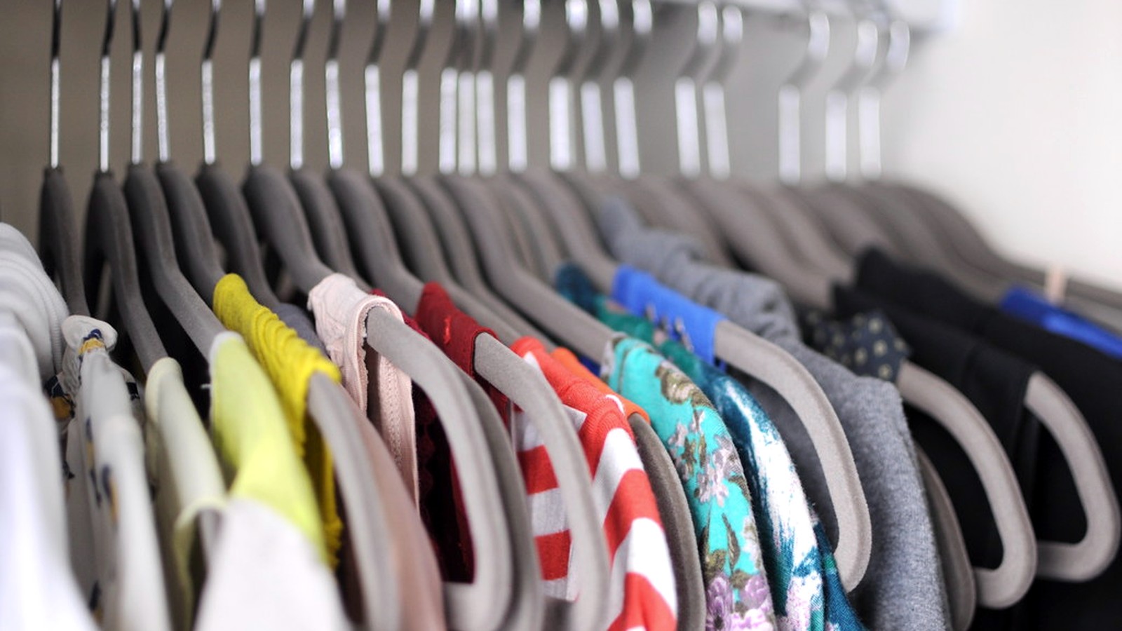 5 Outfit Formulas Built Around Affordable Wardrobe Basics